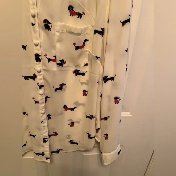 Torrid Ivory Madison Georgette Dachshund DOG Print Top Size 1 Classic Fit - Picture 8 of 9